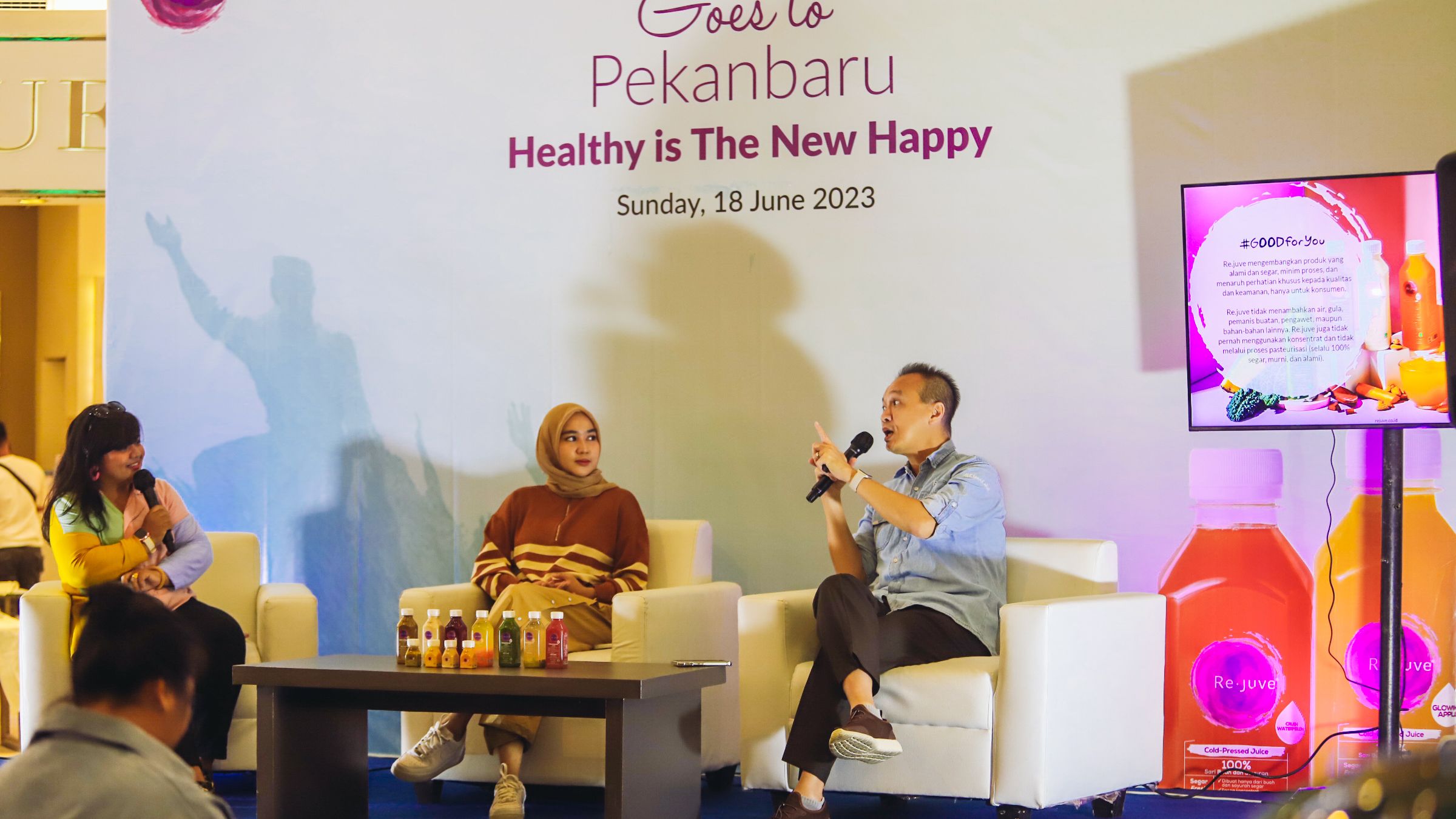 Re.juve Melangsungkan Health Talk di Pekanbaru